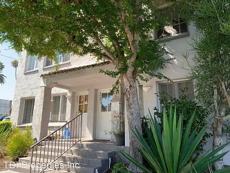 9037 Rangely Ave - West Hollywood, CA