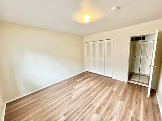 16218 Maple Heights Blvd unit 207 - undefined, undefined