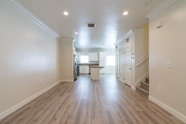 9301 Shirley Ave unit 44 - Los Angeles, CA