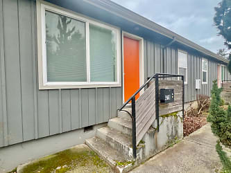 4719 NE 50th Place THE CULLY 4719 - Portland, OR