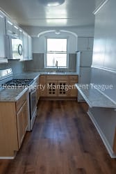 37 Middle St unit 2 - Waterford, NY