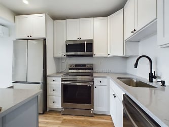 30-88 21st St unit 4B - Queens, NY
