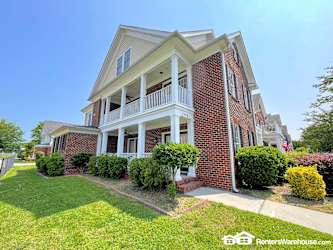 2940 Hollister Avenue - Norfolk, VA