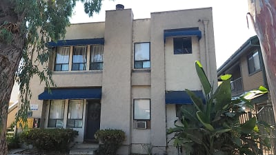 827 Grand Ave unit E - Long Beach, CA