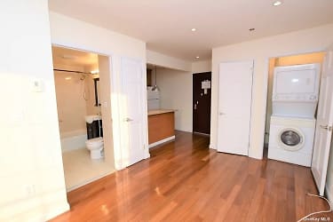 43-33 42nd St #2A - Queens, NY