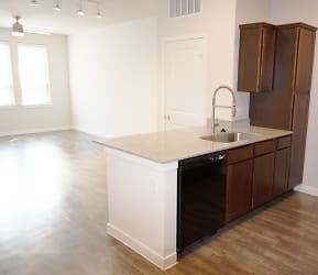 Lofts At Ventura Apartments - San Antonio, TX