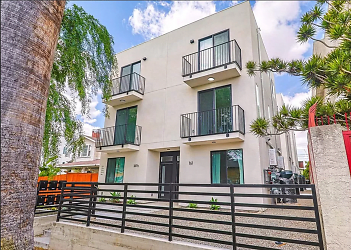 161 S Hoover St unit 161 - Los Angeles, CA