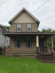 9508 Gaylord Ave - Cleveland, OH