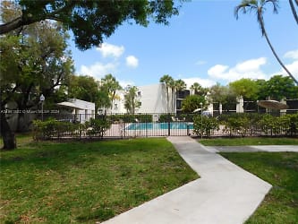 8005 SW 107th Ave #212 - undefined, undefined