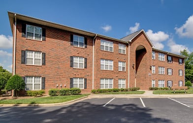 Swathmore Court Apartment Homes - High Point, NC