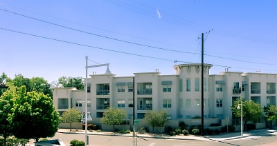 Huning Castle Apartments - Albuquerque, NM