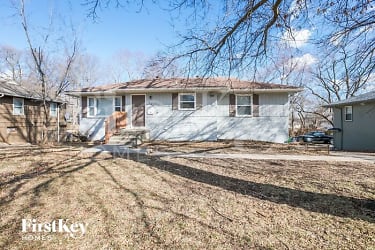 8607 Ford Ave - Raytown, MO