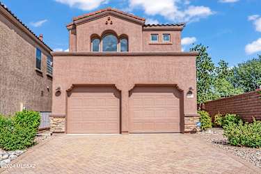 5727 N Winding Woods Pl - Tucson, AZ