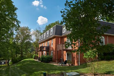 Hickory Hills Apartments - Wexford, PA