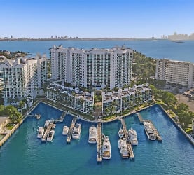 7900 Harbor Island Dr #1216 - Miami Beach, FL