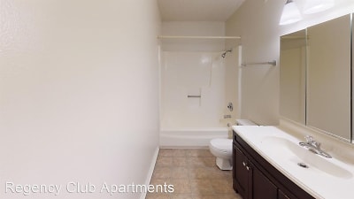 River Club Apartments - Evansville, IN