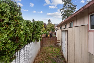 22745 SW Orcutt Pl - Sherwood, OR