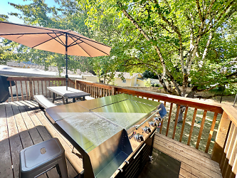11775 SW Schollwood Ct unit 1 - Tigard, OR