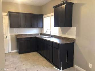 31 E Alexis Ave - Ecorse, MI
