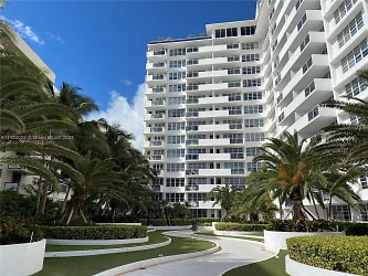 100 Lincoln Rd #939 - Miami Beach, FL