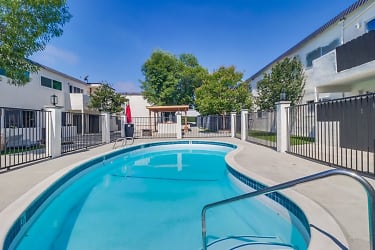 13126 Carriage Rd unit 52 - Poway, CA
