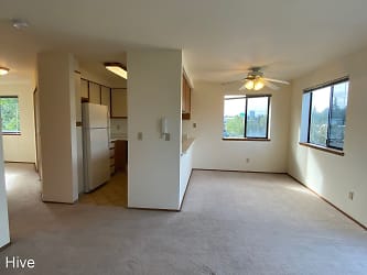 6813 Weedin Pl NE Apartments - Seattle, WA