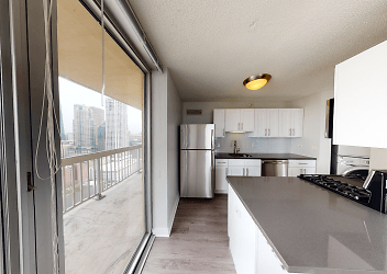 652 N State St unit 2807 - Chicago, IL