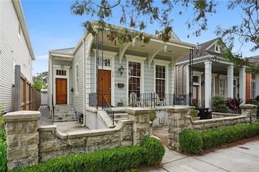 418 Henry Clay Ave - New Orleans, LA