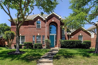 3525 Thorp Springs Dr - Plano, TX