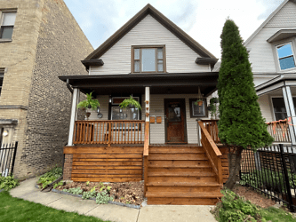 3505 W Wrightwood Ave unit 2 - Chicago, IL