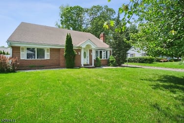 259 Old Tote Rd - Mountainside, NJ