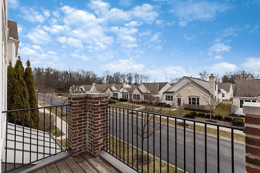 6006 Turnwood Dr unit 701 - Westerville, OH
