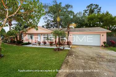 920 Niagara Street Northwest - Palm Bay, FL