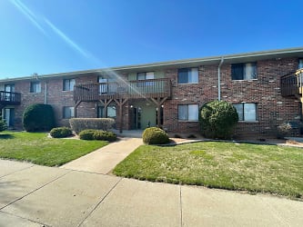 11322 W National Ave - West Allis, WI