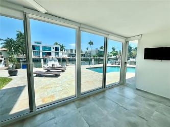 54 Isle of Venice Dr #3 - Fort Lauderdale, FL