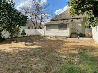 934 E Nora - Back.jpg