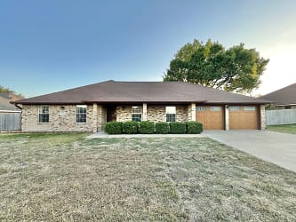 2408 Southport Dr - Killeen, TX