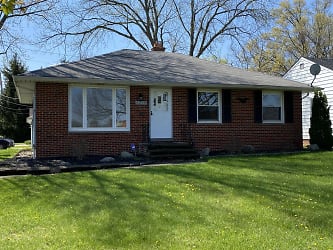 6228 Archwood Rd - Independence, OH
