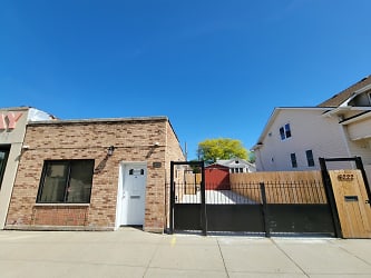 6222 W Addison St #1 - undefined, undefined