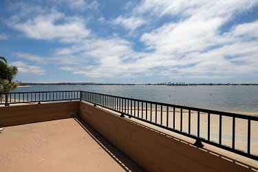 Calypso Apartments - San Diego, CA