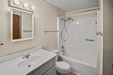5093 Castlewood Way unit 1 - West Chester, OH