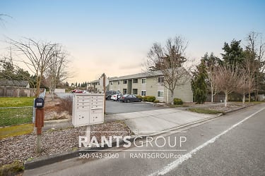 903 Crystal Springs St NW unit 1-8 - Yelm, WA