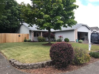 591 SW Filbert St - Mcminnville, OR