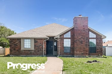 829 Witherspoon Ct - Cedar Hill, TX