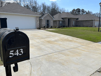 543 Silver Hill Dr - Pearl, MS