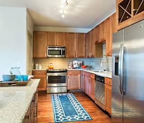 The Davis Apartments - Fort Worth, TX