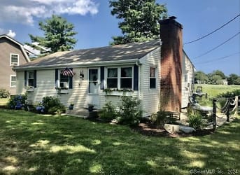 64 Neptune Dr - Old Saybrook, CT