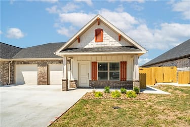 2406 SW Expedition St #1 - Bentonville, AR