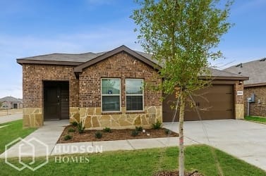 3032 Sweet Water Trail - Forney, TX