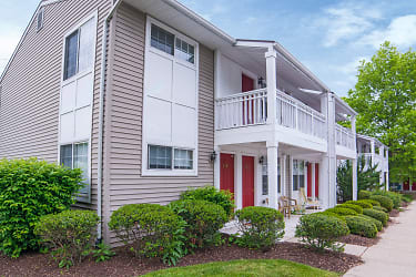 Village Knoll Apartments - Harrisburg, PA
